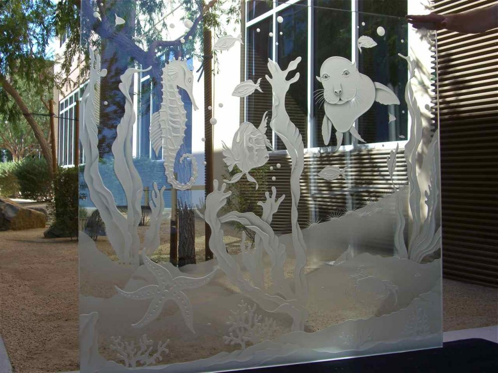 glass panel seahorse seal otter fish