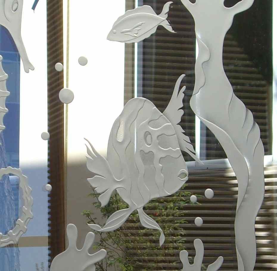 etched glass clown fish