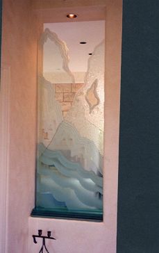 Semi-Private Divider with Sandblast Etched Glass Art by Sans Soucie Featuring Rugged Retreat Abstract Design