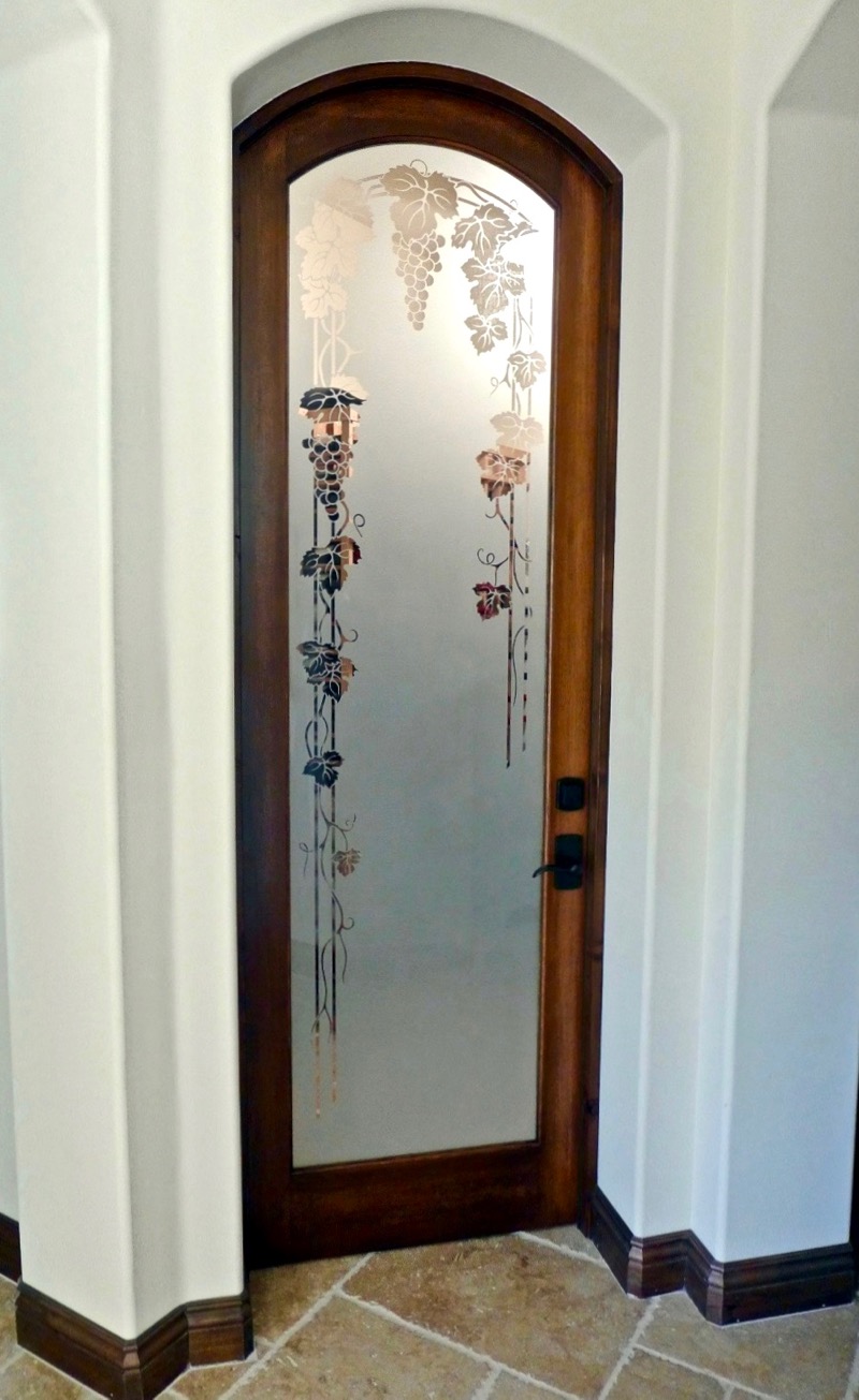 Farmhouse pantry door idea