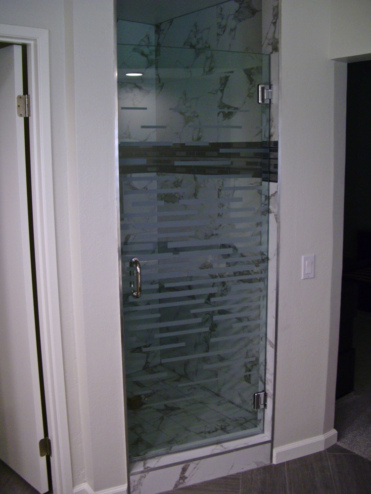 Frameless corner shower door with horizontal frosted glass stripe design for modern privacy