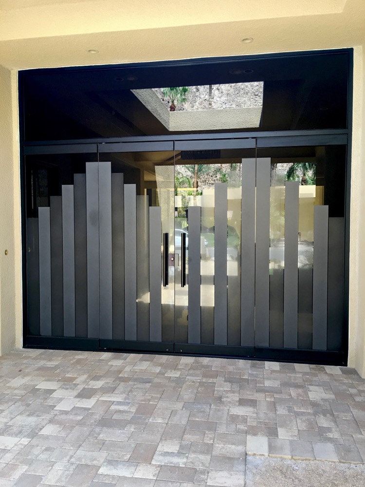 Front doors with patterned glass design