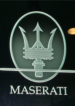 Maserati (similar look)