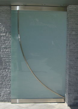 Art Glass All Glass Gate Featuring Sandblast Frosted Glass by Sans Soucie for Private with Abstract Courbe Design