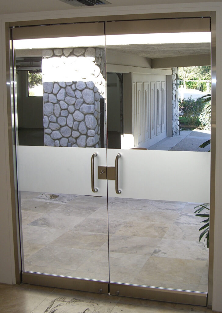 Minimalist Frameless Glass Doors for commercial areas and lobbies.