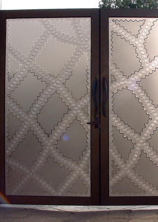 Gate Glass Insert with a sandblast Frosted Glass Geometric Design Custom-Designed Decorative Etched Glass