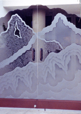 Semi-Private Gate Insert with Sandblast Etched Glass Art by Sans Soucie Featuring Rugged Retreat Abstract Design