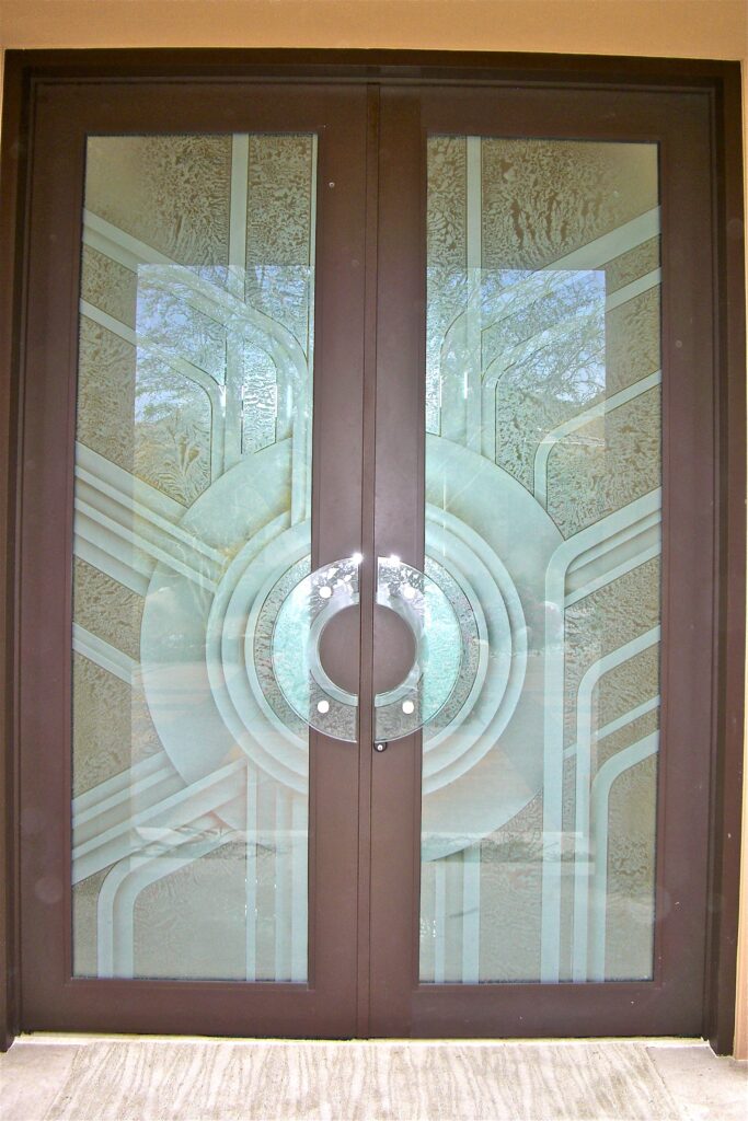 Front glass door design: Sun Odyssey Gluechip Sans Soucie Art Glass