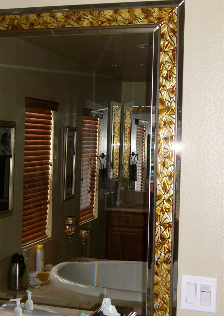 Fragments Border Gold