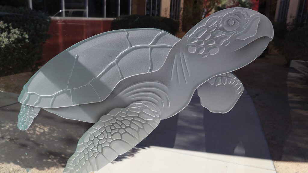 frosted glass sea turtle 3D Enhanced by sans soucie art glass