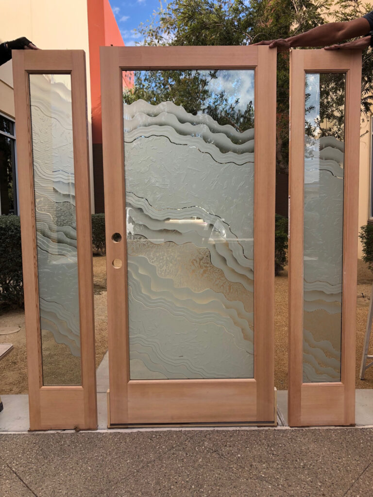 Signature Sans Soucie Art Glass door design: Metamorphosis Peak
