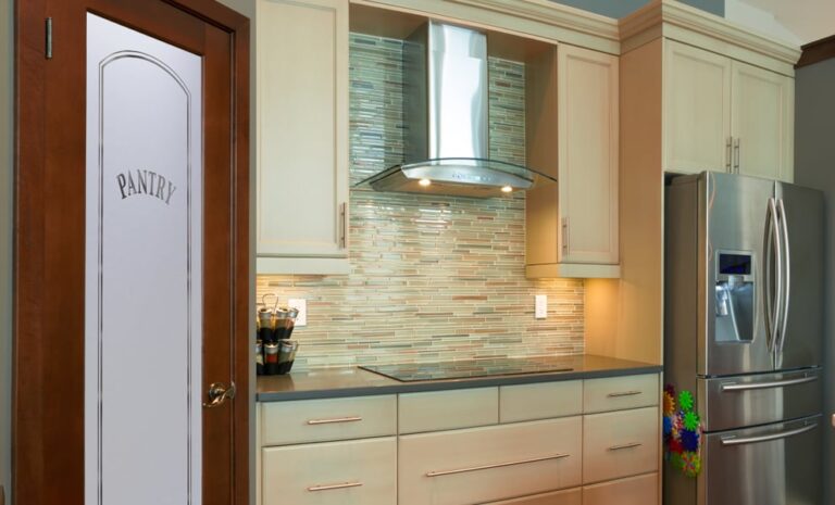 Classic Arched Semi-Private 1D Negative Frosted Glass Finish Pantry Door Traditional Pantry Doors Sans Soucie