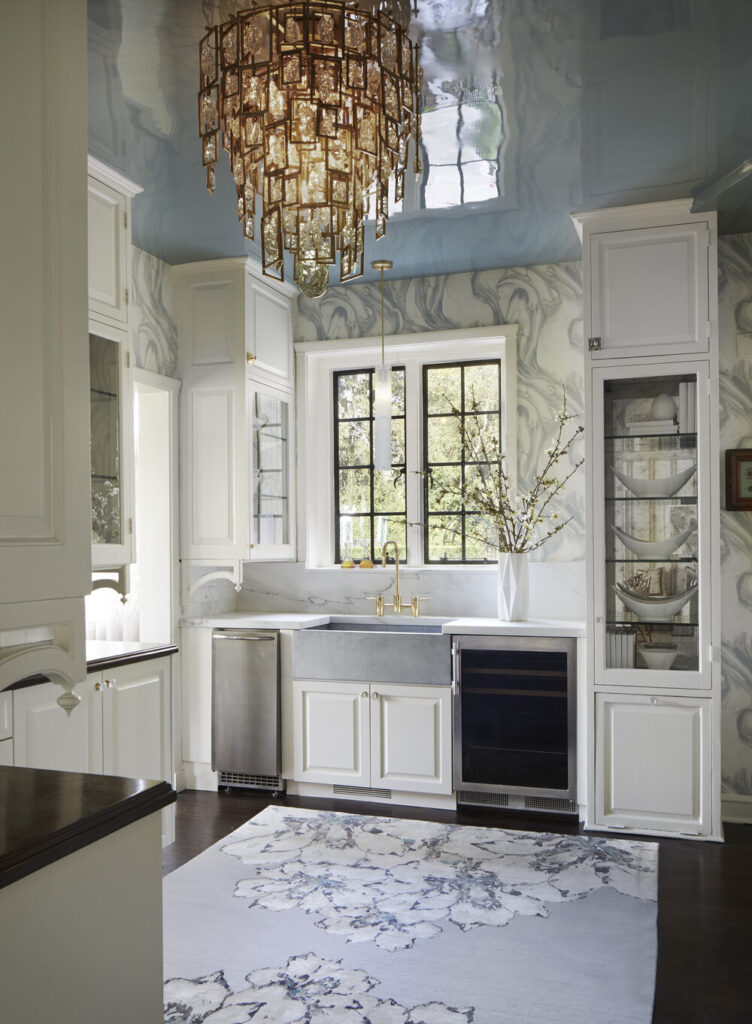 traditional butler’s pantry designed by designer Amy Kartheiser 