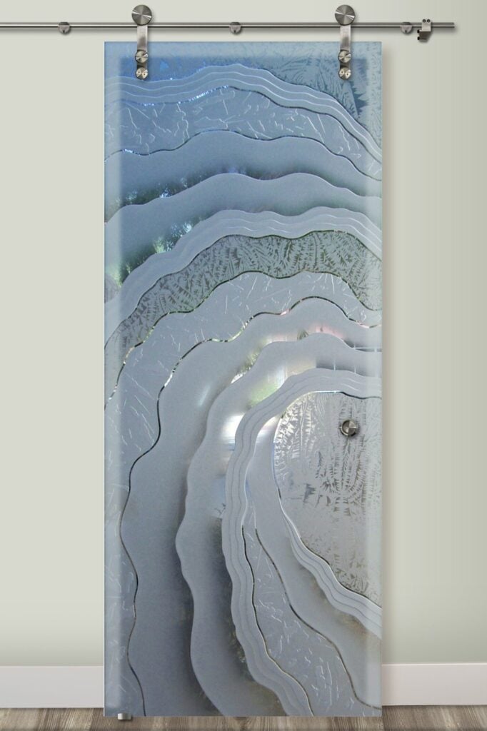 Metacurl design with flowing 3D lines and Gluechip texture for elegant bathroom privacy.