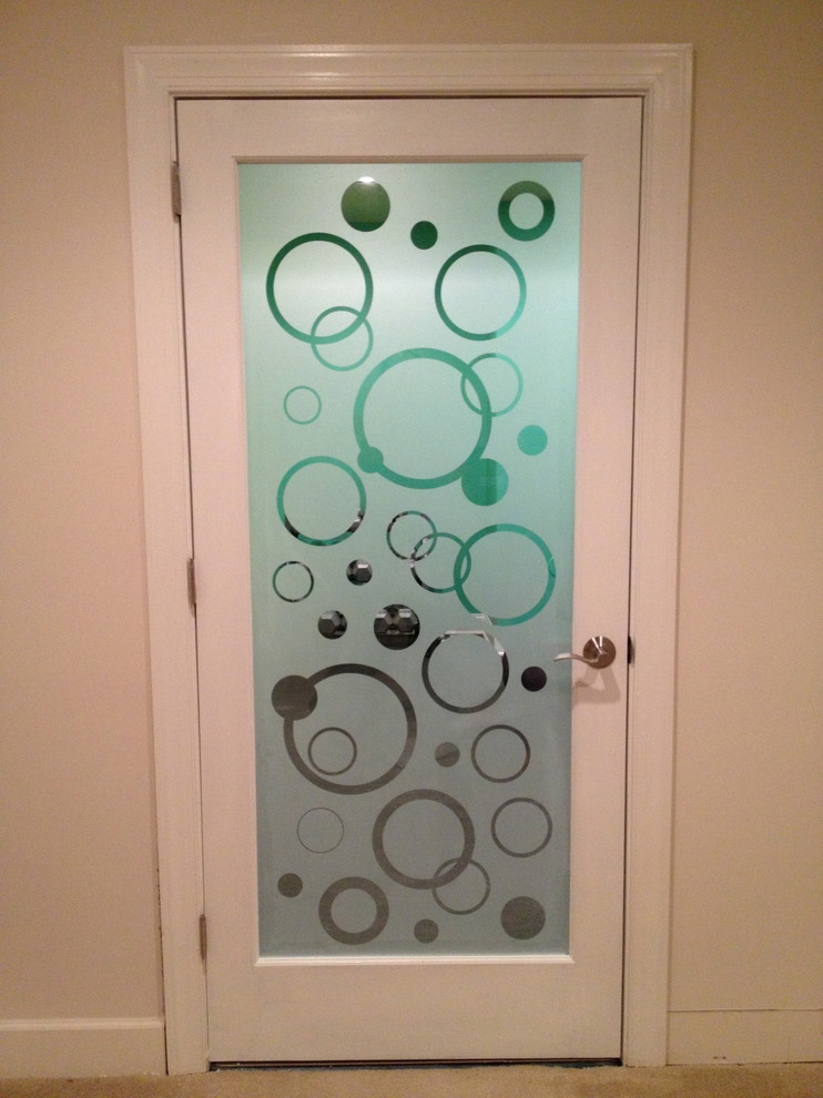 Interior glass door design: Circularity. Frosted glass interior door from Sans Soucie Art Glass.