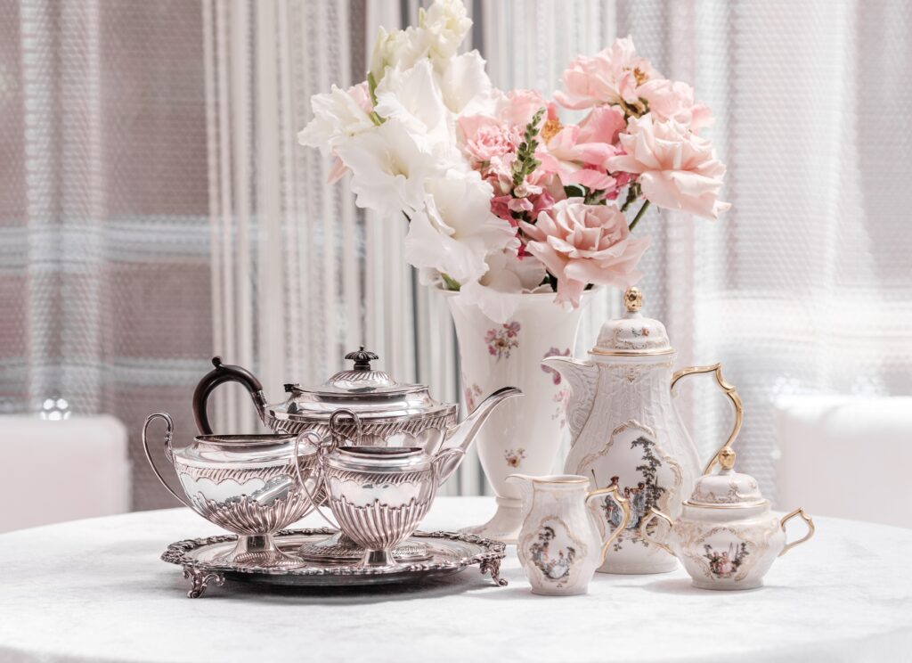 vintage decor style home victorian decorating accessory porcelian vase tea cups