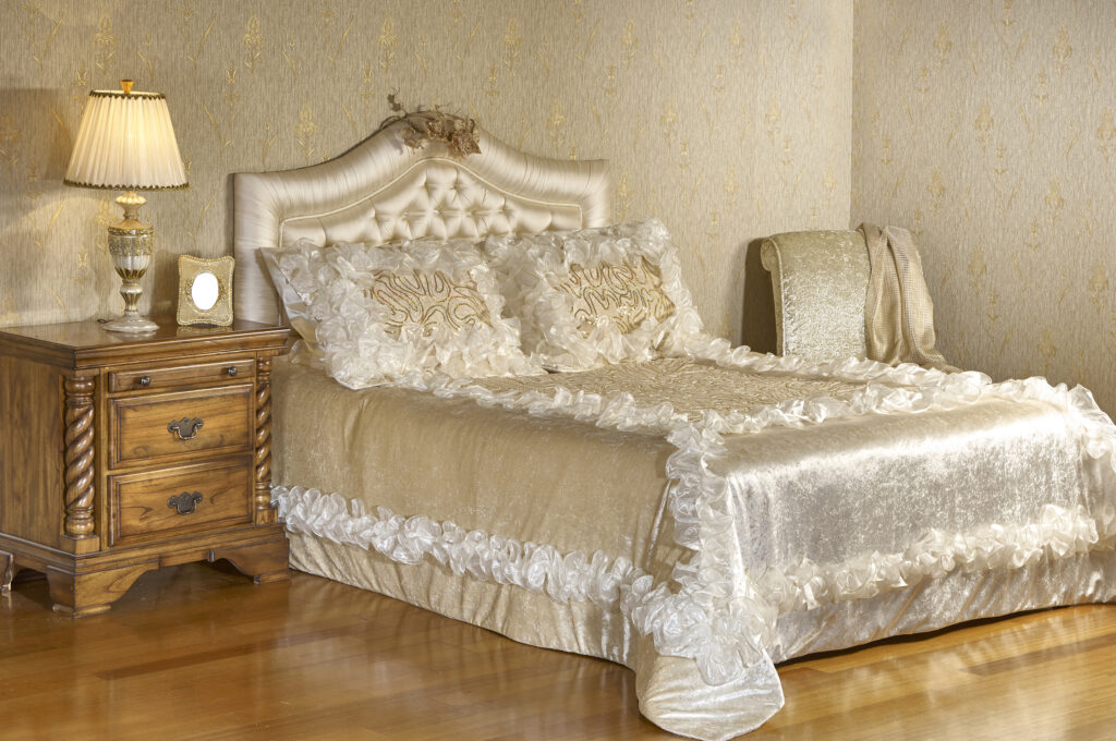 vintage decor style home victorian bedroom