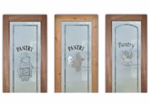 rustic-charm-style-Perfect-Frosted-Glass-Pantry-Door-for-Different-Kitchen-Styles-by-Sans-Soucie-Art-Glass-1