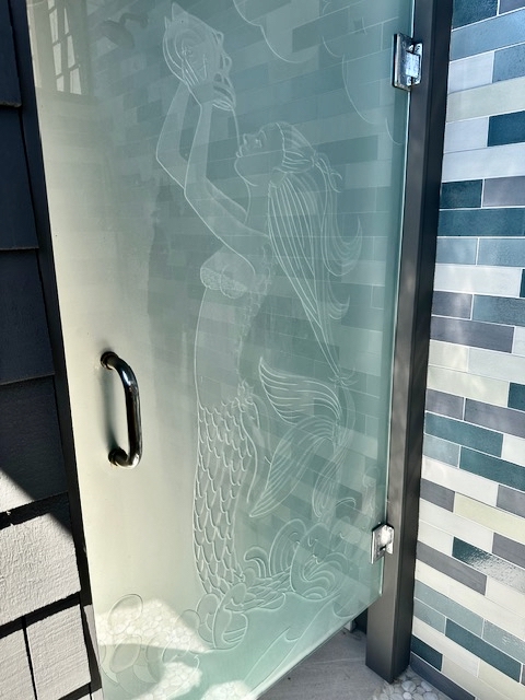 Frameless frosted glass shower doors