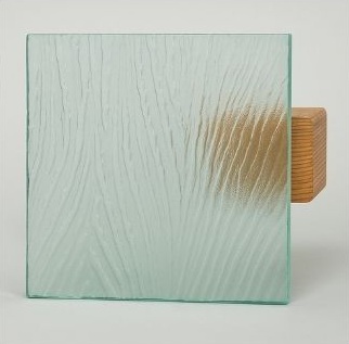Sample swatch of a Cascade Glass.