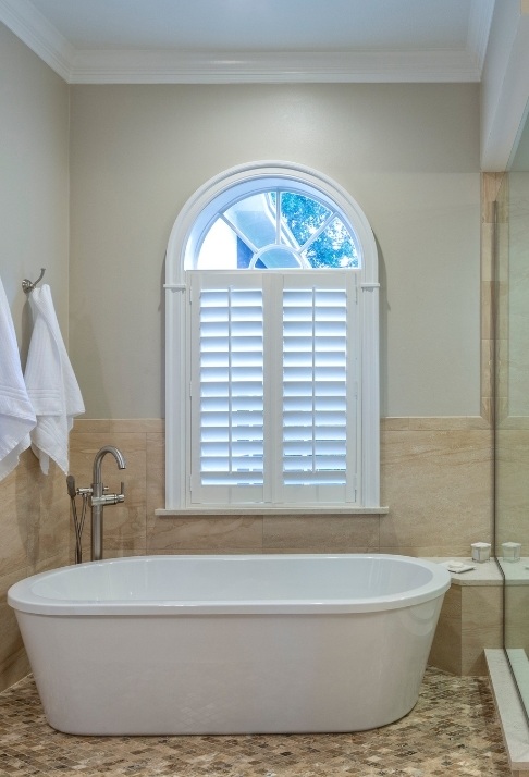 casement windows for small bathrooms