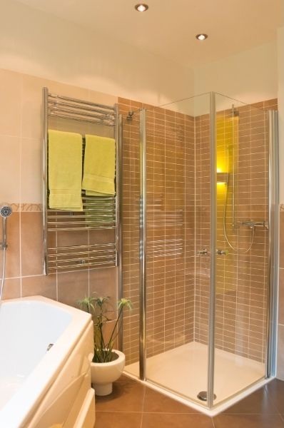 Corner shower door