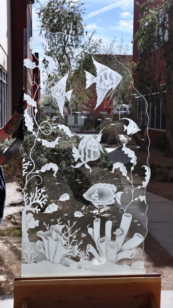 Decorative sandblasted design on clear glass panel Aquarium Fish